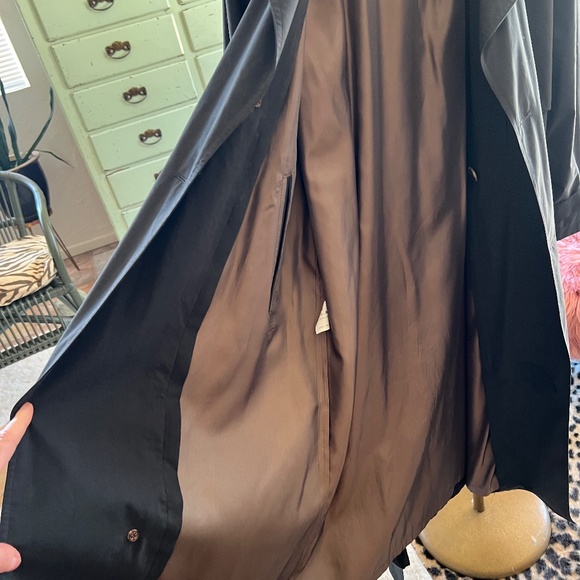 Women's Black Trench Coat - Picture 7 of 16